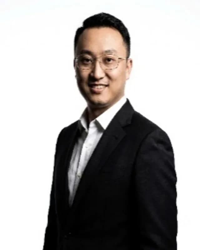 Nhut Quang (Rogers)
